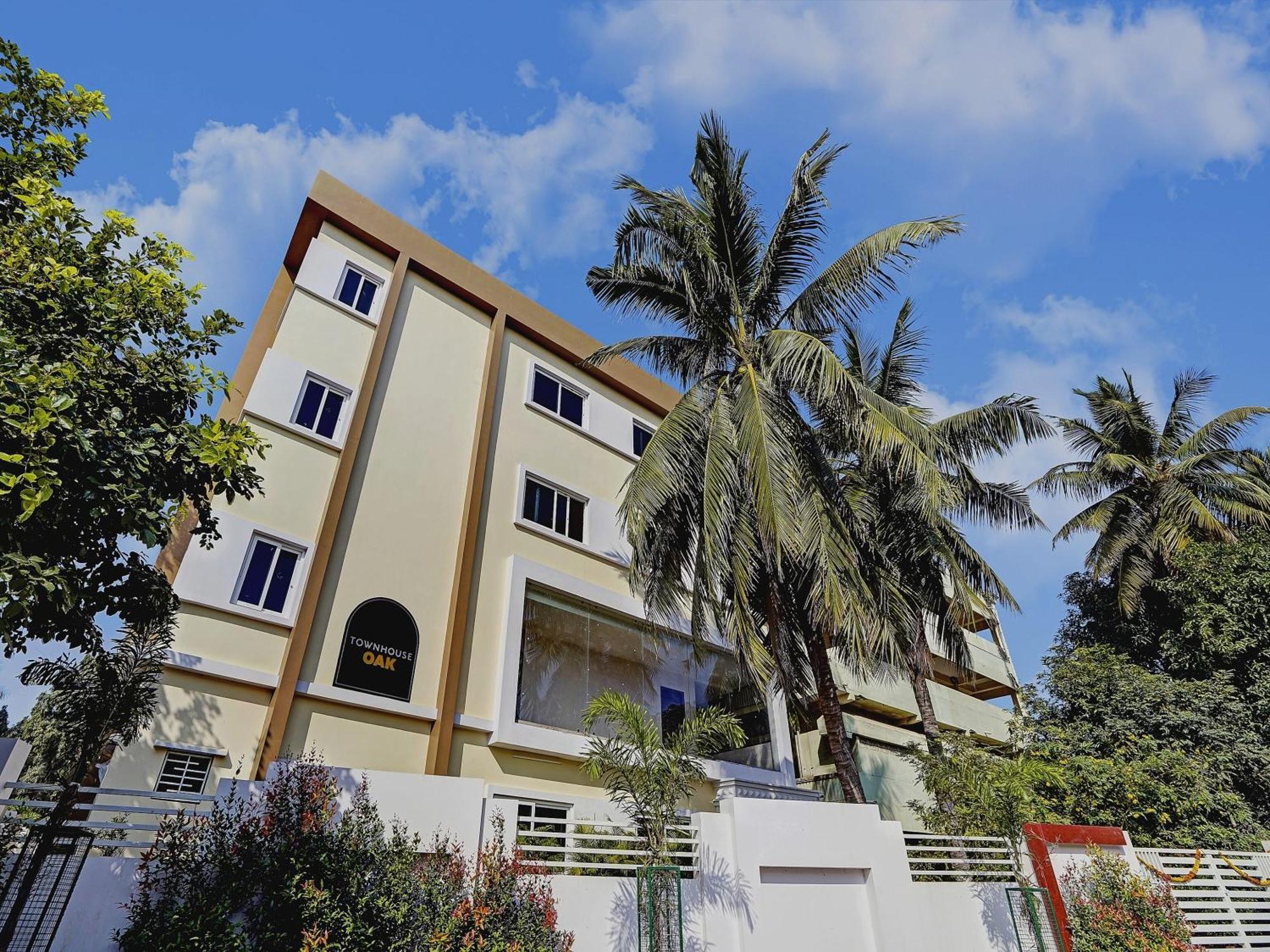 Capital O De Alphabet Kakinada Hotel Exterior photo